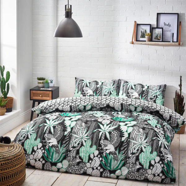 Arizona Black and White Duvet Cover Set